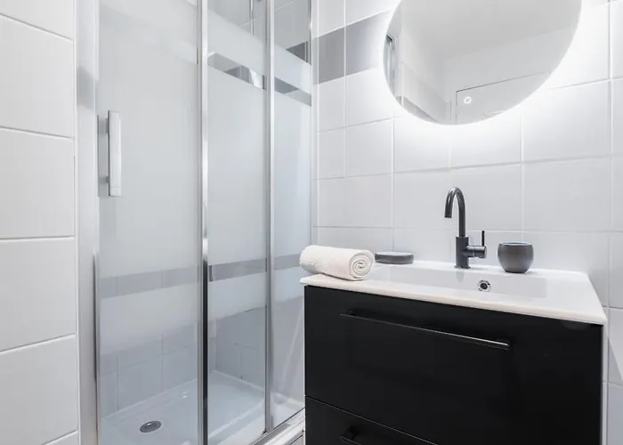 Apartment Service - Vue Sur Le Musee - 5 *