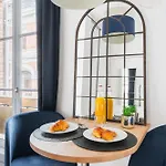 Apartment Service - Vue Sur Le Musee - 5 *