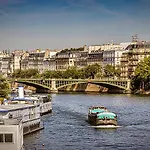 Service - Vue Sur Le Musee - 5 * Paris