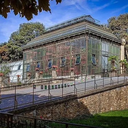 Service - Vue Sur Le Musee - 5